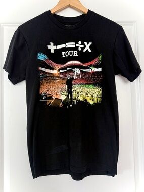 Ed Sheeran Mathematics 2023 Tour Graphic Tee with Colorful Stadium Print Small